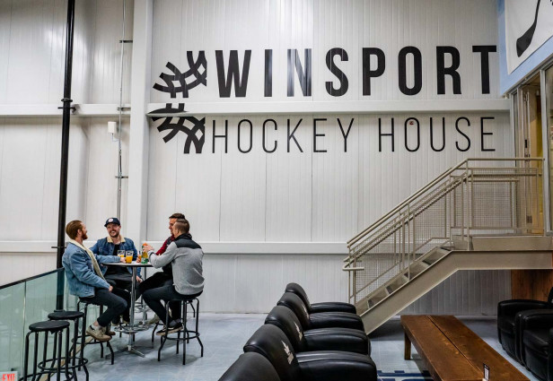 Winsport WinsportHockeyHouse 1107900
