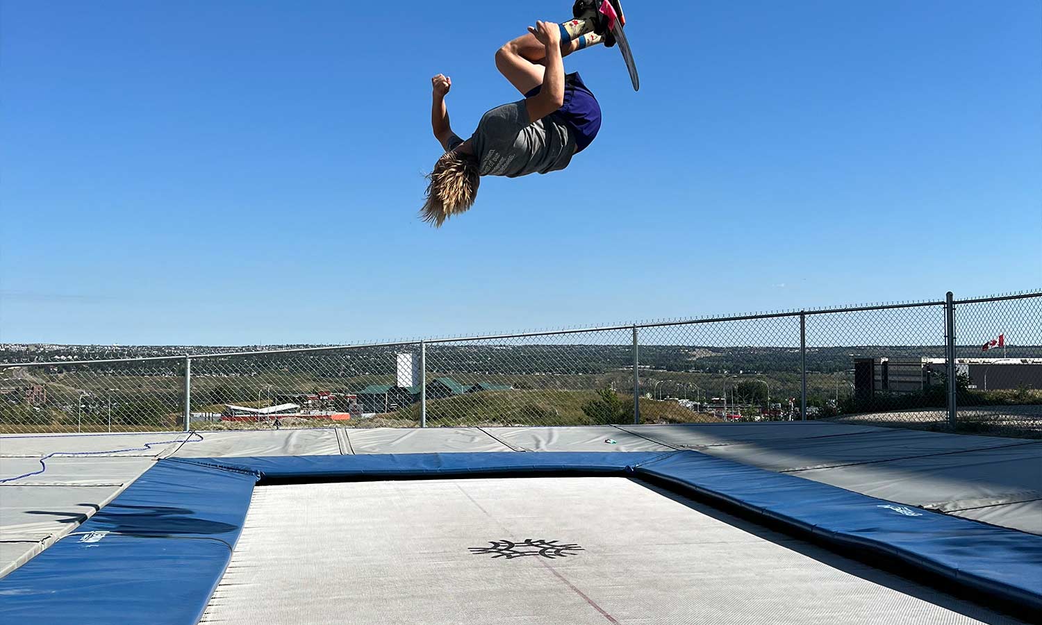 Outdoor Super Trampoline - Image