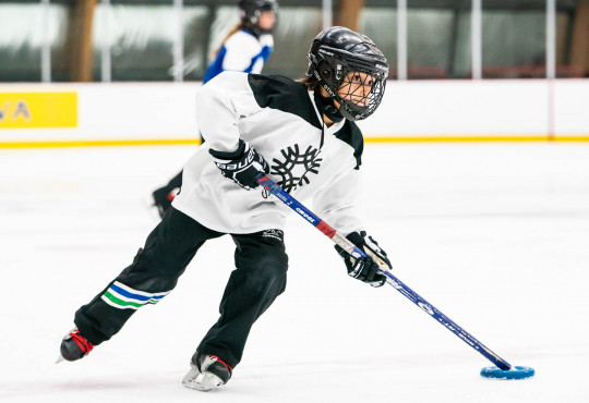Winsport RingetteU12 girlskateswithring