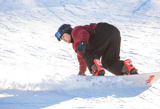 Adult Snow WinSport Hero