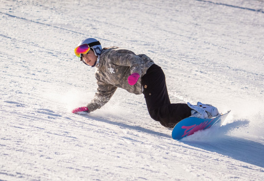 Teen Snow WinSport Hero