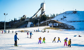 Winsport SchoolPrograms groupofyoungskiers